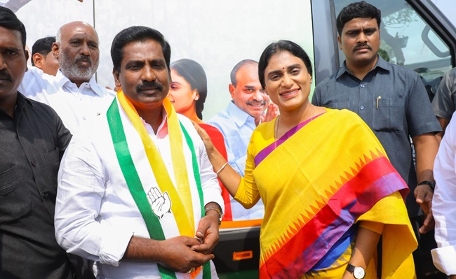 Another YSRCP MLA Joins Congress